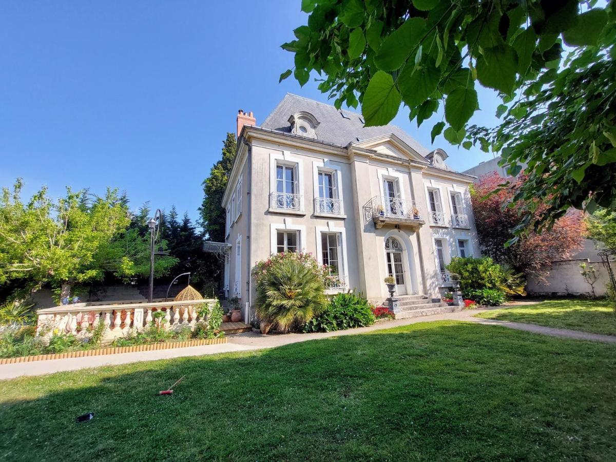 La Maucanniere Joué-lés-Tours Buitenkant foto